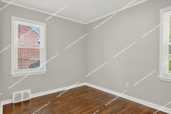 Building Photo - Fully Renovated 3-Bedroom Brick Bungalow in Detroit, 48235