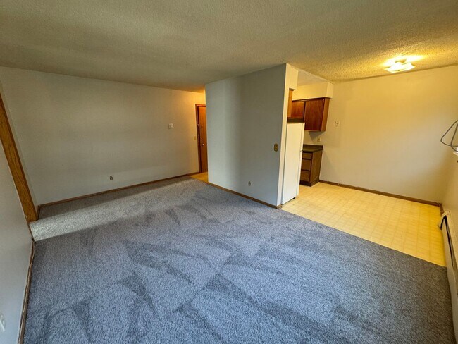 Interior Photo - 3230 Penn Ave N