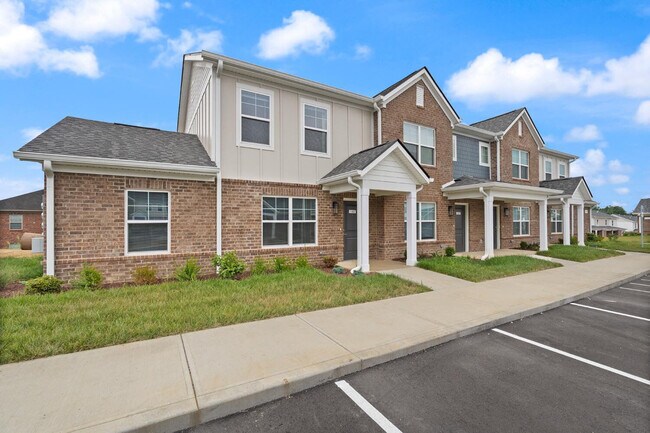 Building Photo - Foxtail Pointe