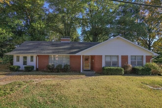 Building Photo - 634 Norris Dr