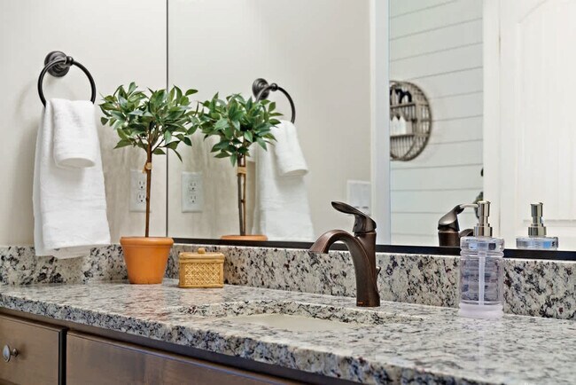 Building Photo - 3273 2530 S