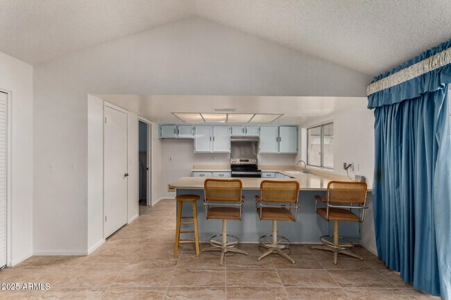Building Photo - 5809 W Yucca St