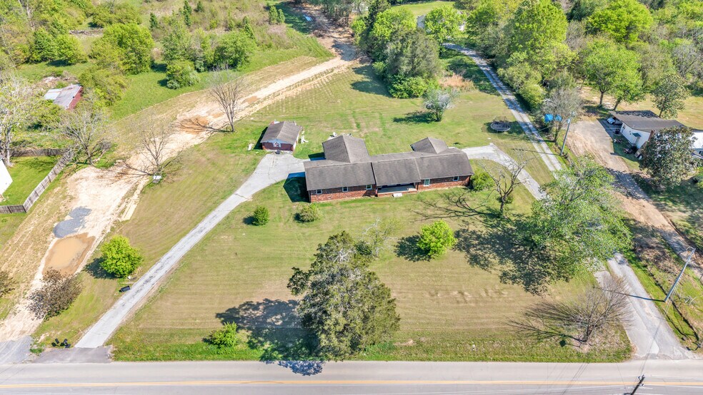 Building Photo - 3025 Trewhitt Rd SE
