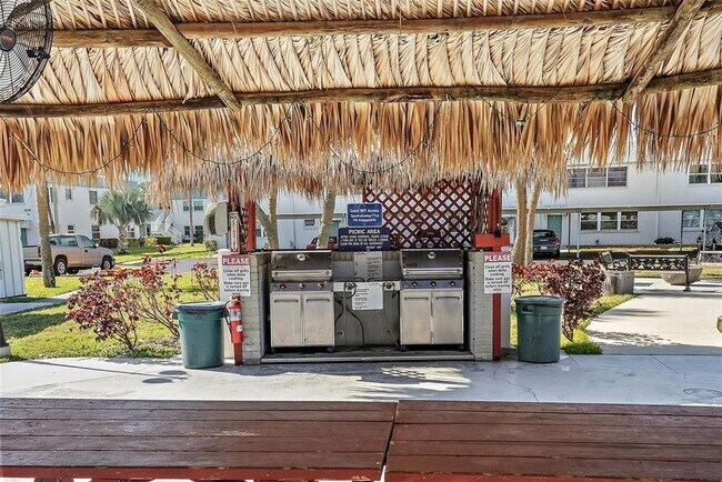 Building Photo - 5247 81st St N