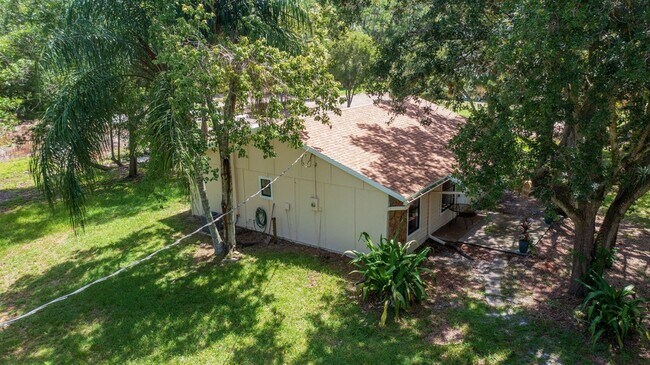 Building Photo - 11735 150th Ct N