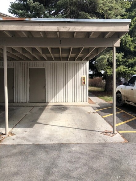 Building Photo - 1265 N 400 E