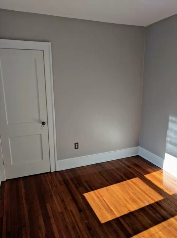 Building Photo - 223 E Maynard Ave