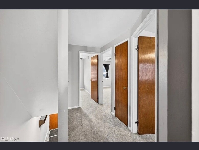 Building Photo - 1597 Lee Terrace Dr