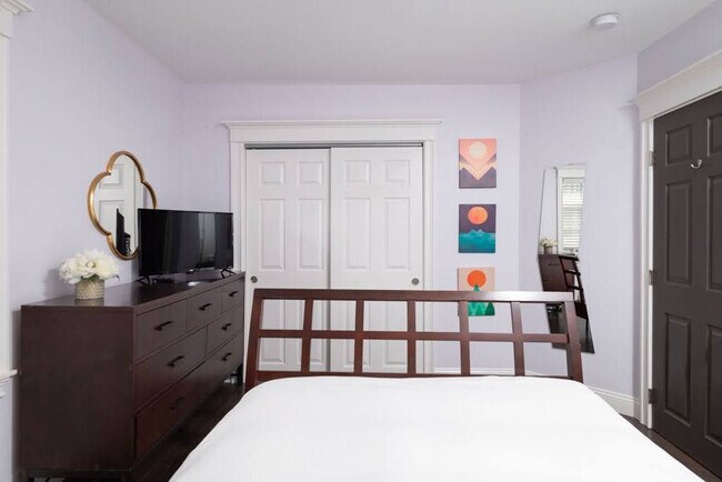 Building Photo - 7 Summit Ave