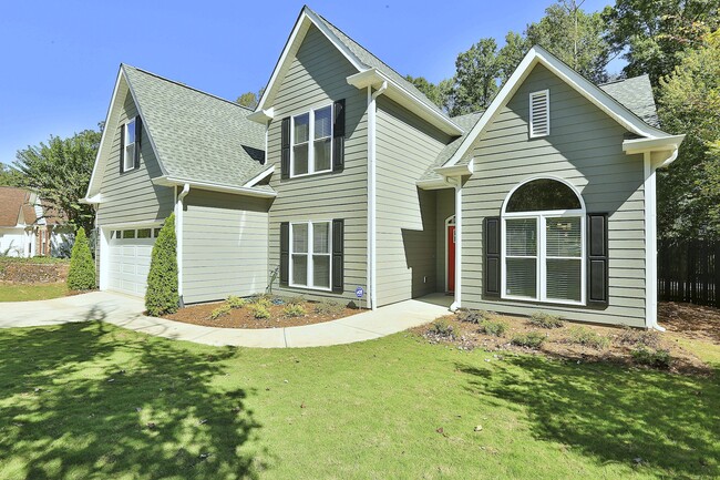Front - 300 Vendella Cir
