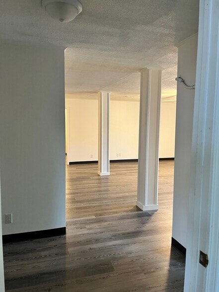 Building Photo - 101 W Toledo St