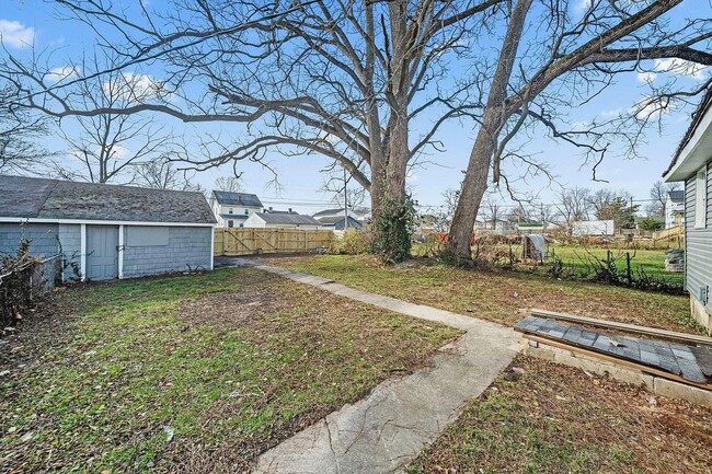 Building Photo - Fully Renovated 3BR/3BA Home with Quartz Finishes Near Easton - Move in Ready!