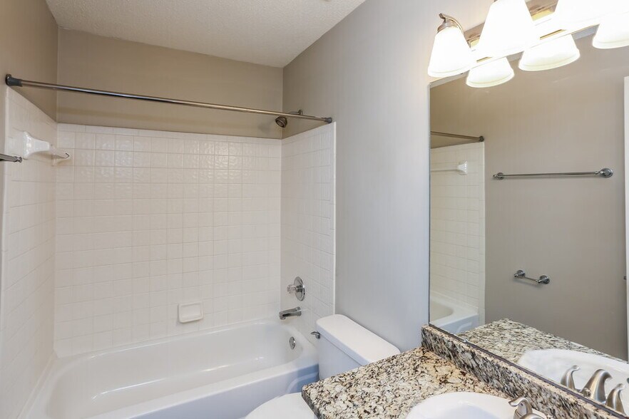 Building Photo - 8674 Leaf Manor Cove