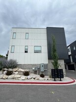 Building Photo - 1553 E Talo Ct