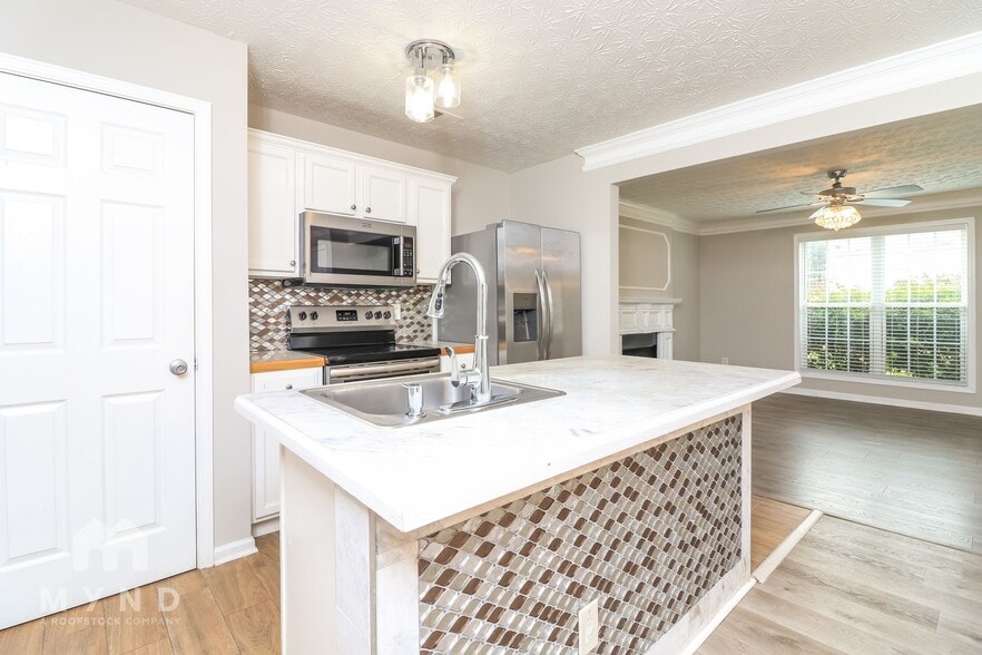 Building Photo - 3828 Leyland Dr