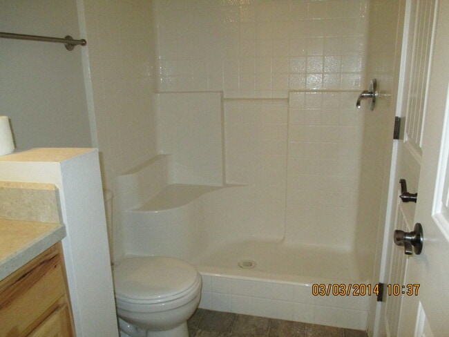 Building Photo - ra1052