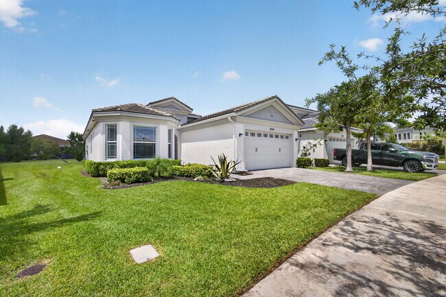 Building Photo - 16293 Melogold Dr