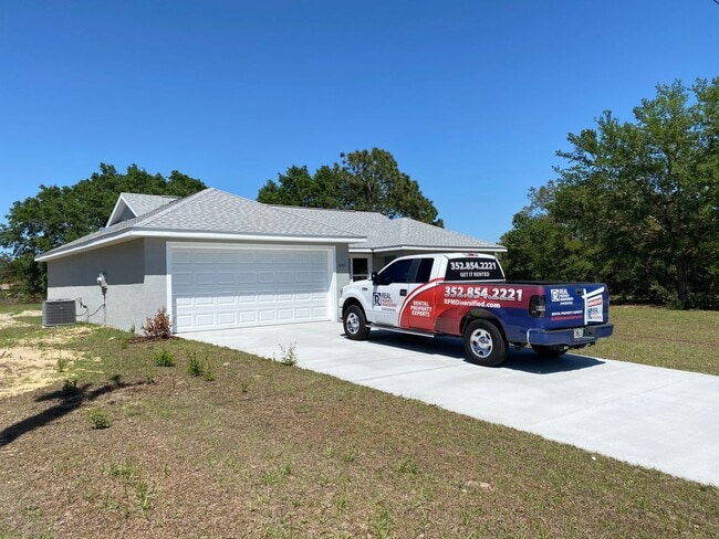 Building Photo - Desirable SW Ocala Neighborhood 3/2/2 **WON"T LAST**