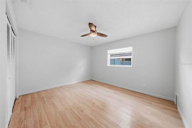 Building Photo - 2564 42nd Ave N