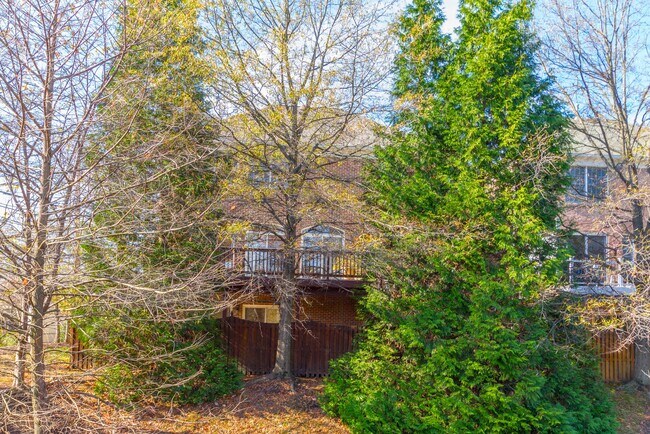 Building Photo - Lovely and Sought After Home for Rent in t...