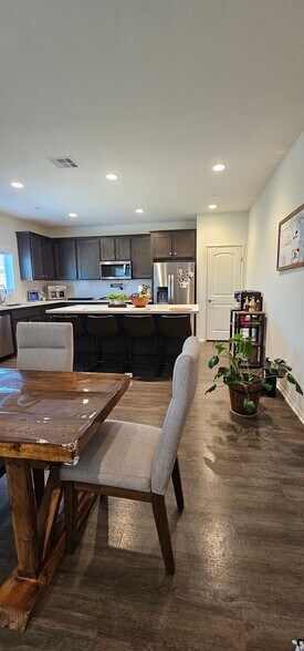 Dining - 11386 Dunhaven Way