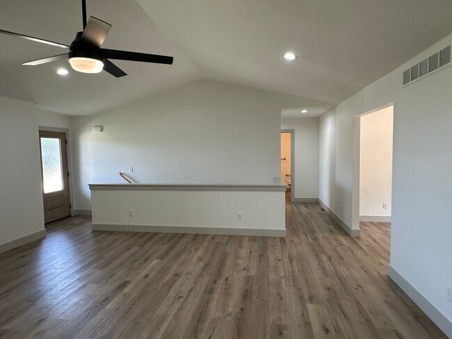 Building Photo - Now Accepting Applications – 4 BED 3 BATH | Summit Pass Subdivision | Waynesville School District