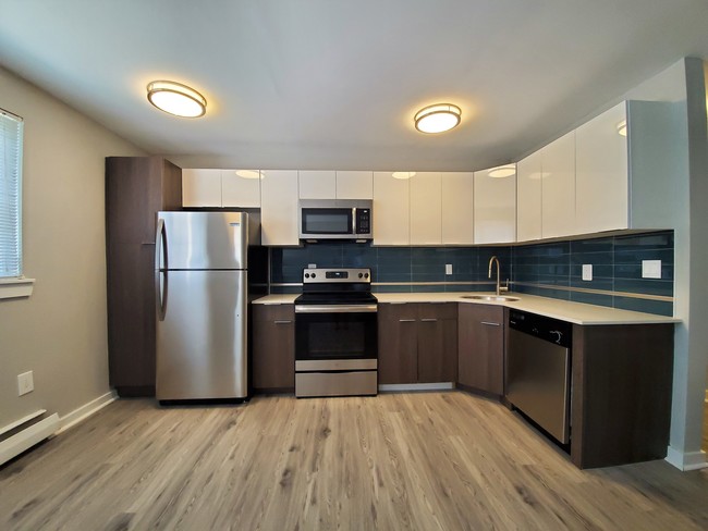 Building Photo - Tremont Court Apartments