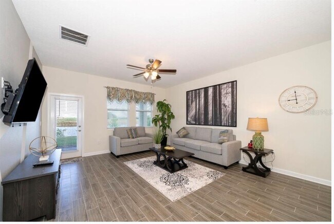 Building Photo - 8817 Beth Page Ln