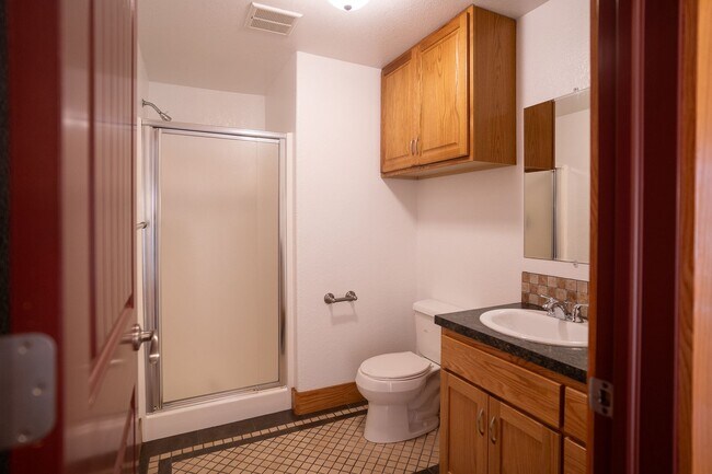 Building Photo - 3-bedroom 2-bath House SW Albany $2,395