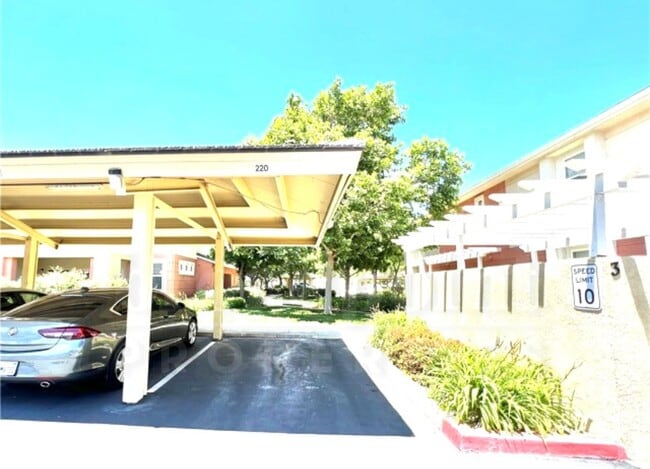Building Photo - 31295 Taylor Ln
