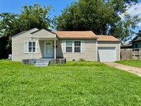 Building Photo - 4242 S Cincinnati Ave