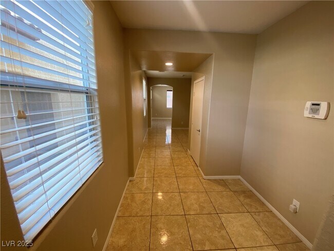 Building Photo - 8425 Orly Ave