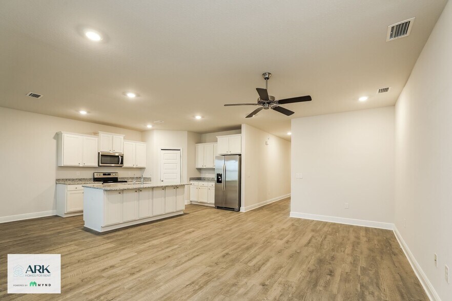 Building Photo - 455 Eagle Lake Wy