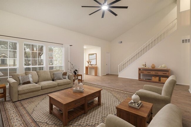 Building Photo - 13236 Kerrville Folkway