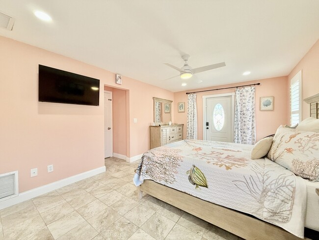 Building Photo - 13151 84th Terrace N