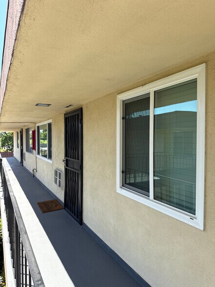 Front Door - 4700 Clair Del Ave