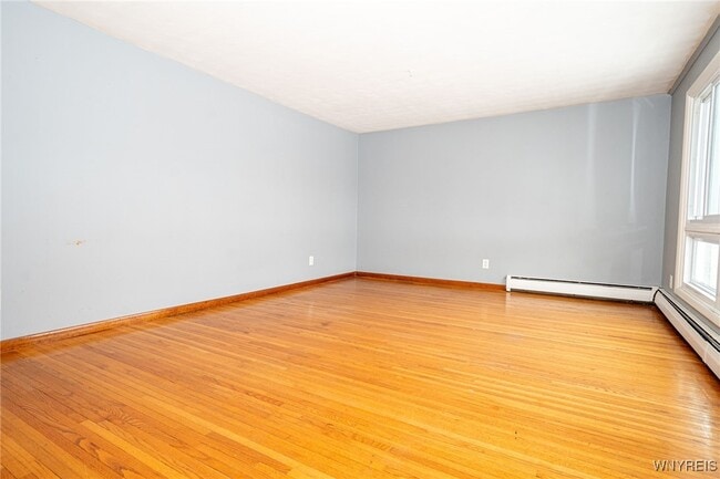 Building Photo - 24 Honduras Ln