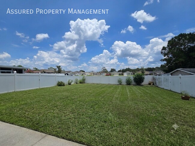 Building Photo - 1121 Great Shady Ln