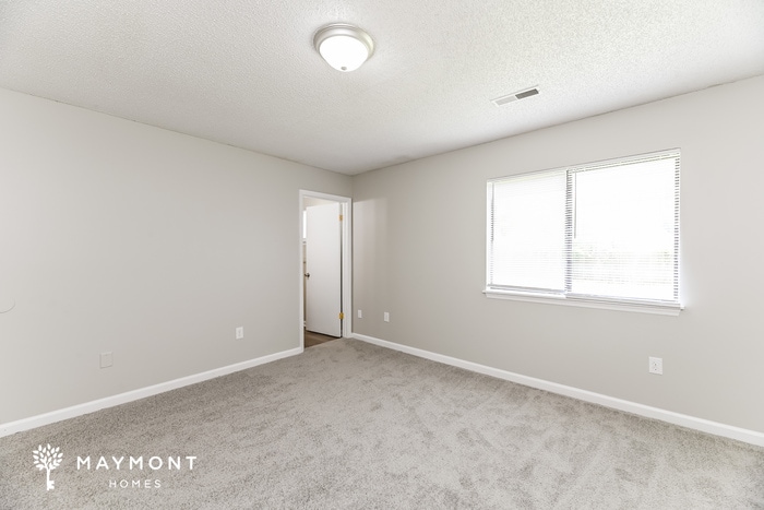 Building Photo - 119 Coachman Ln