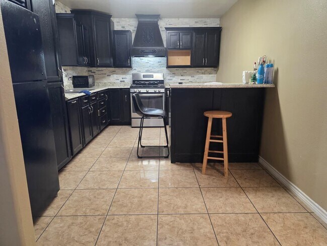 Building Photo - 1424 Franc Cigarroa Drive