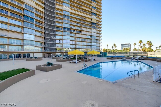 Building Photo - 3111 Bel Air Dr