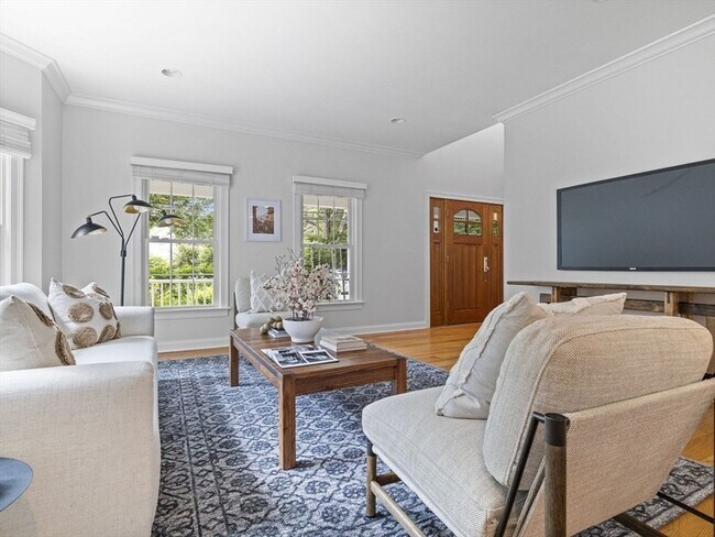 Building Photo - 93 W Goulding St