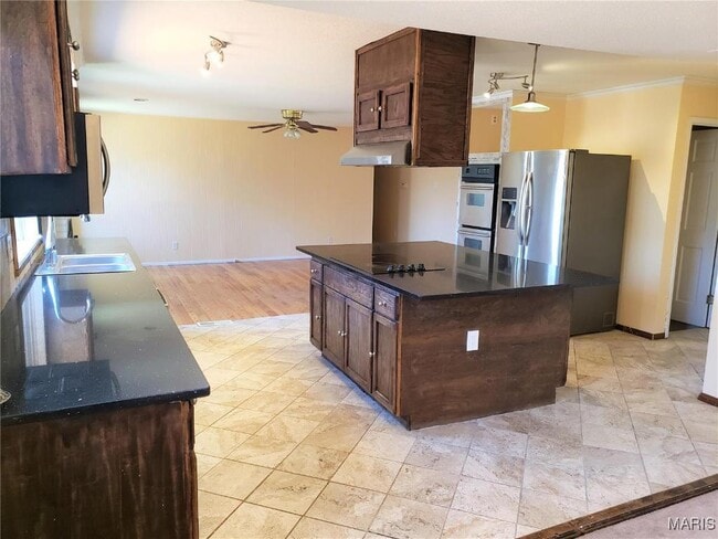 Building Photo - 803 Clayworth Dr