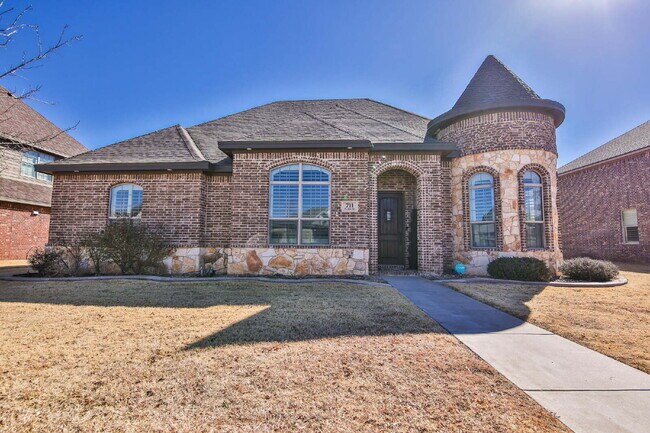 Building Photo - Preston Manor Home with Soaring Ceilings, Private Suite & Resort, Style Amenities