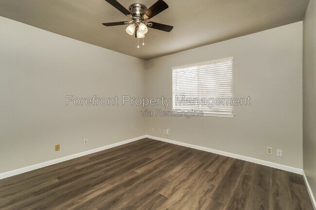 Building Photo - 8858 Meadow Range St