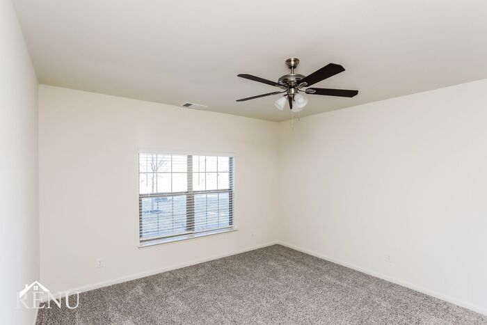 Building Photo - 308 Micah Ln