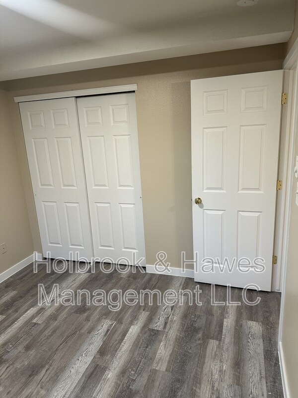 Building Photo - 4531 Boardwalk Dr