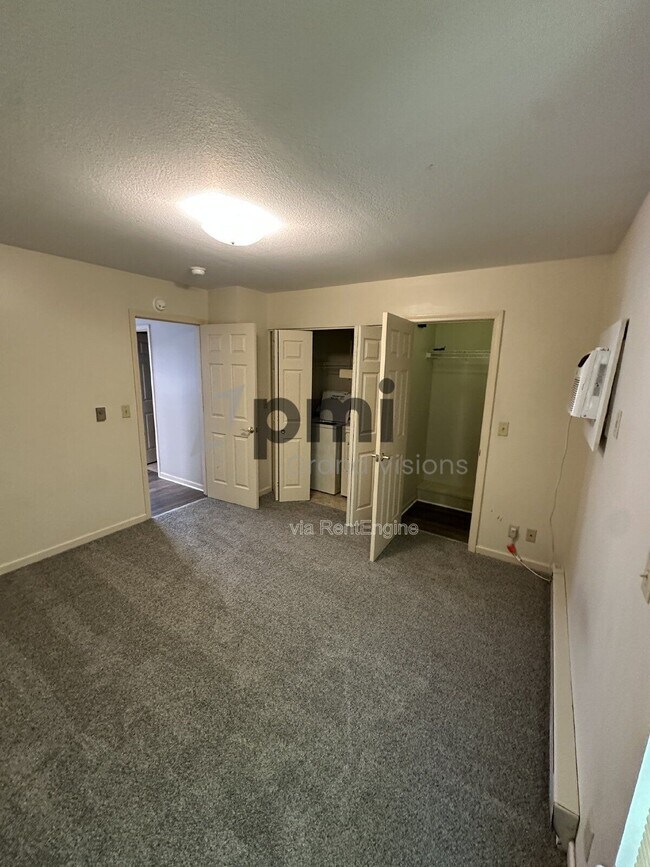Building Photo - 1308 Arthur Ave