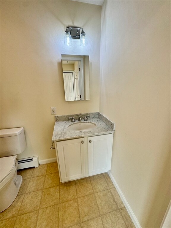 Building Photo - 7 J St