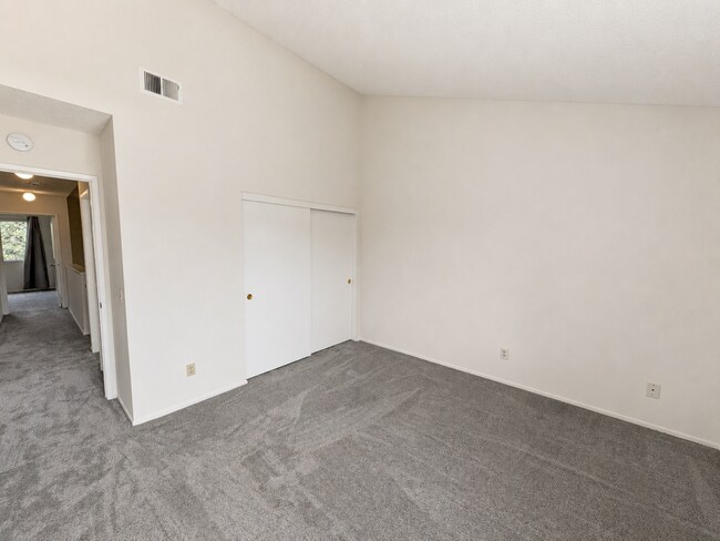 Building Photo - 3727 Mesa Oak Ln